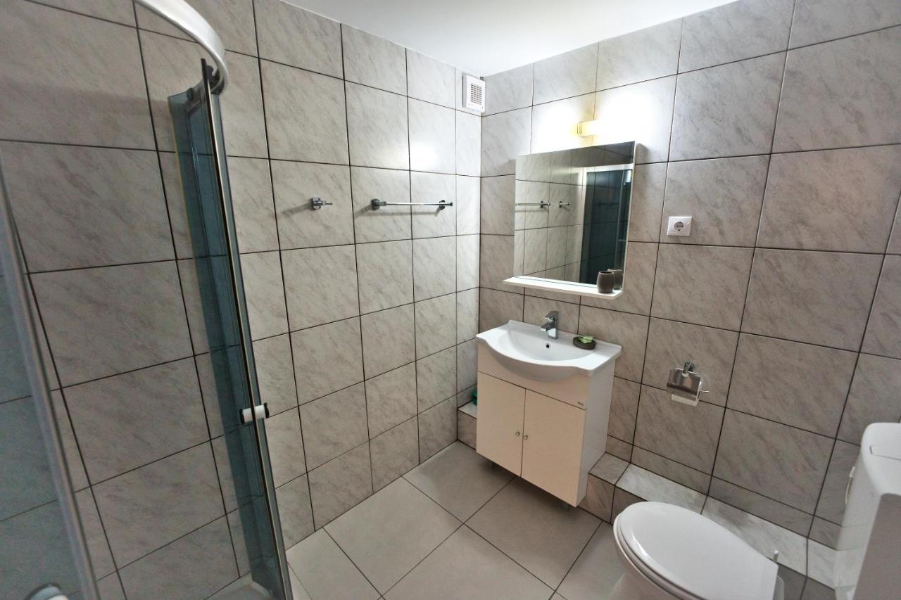 Vila Victoria Râmnicu Vâlcea Eksteriør bilde