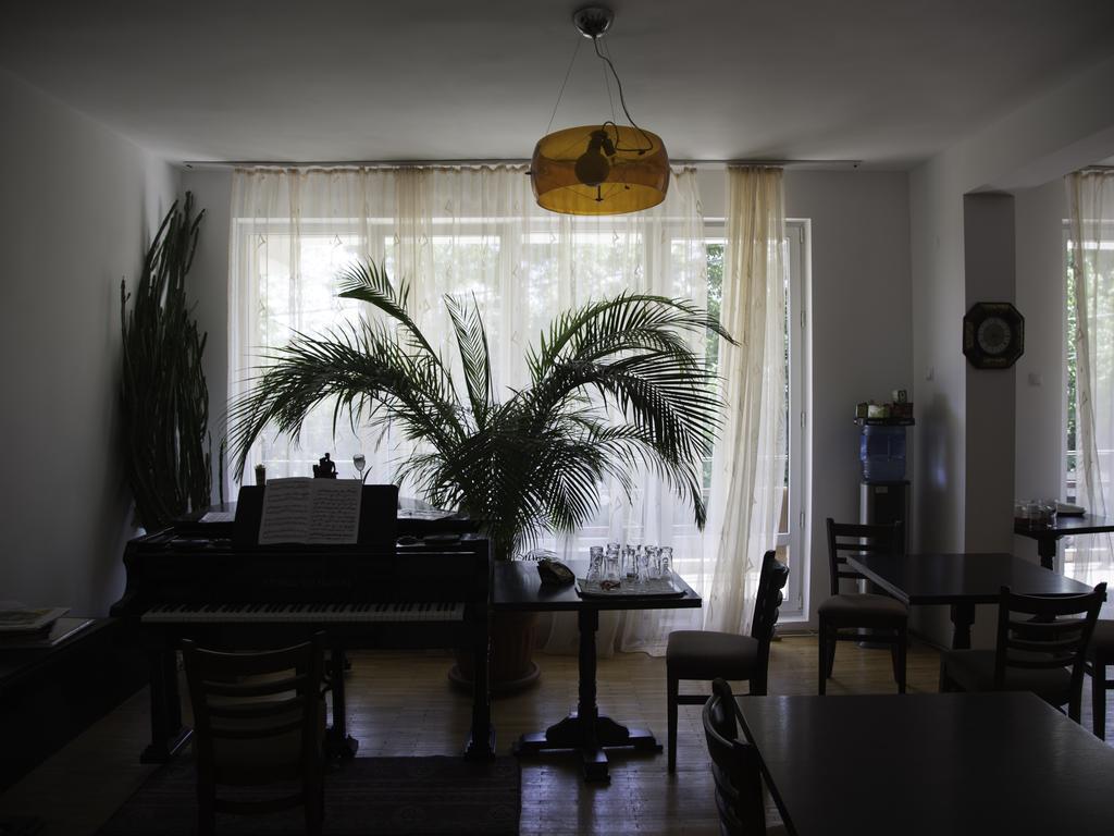 Vila Victoria Râmnicu Vâlcea Eksteriør bilde
