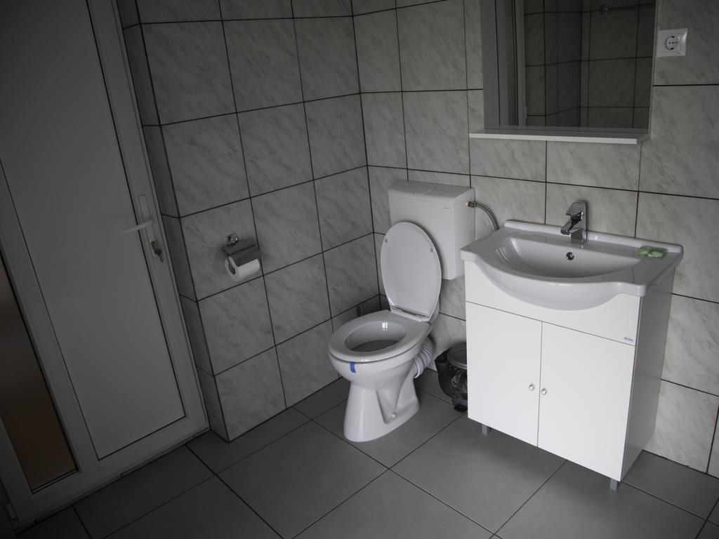 Vila Victoria Râmnicu Vâlcea Eksteriør bilde