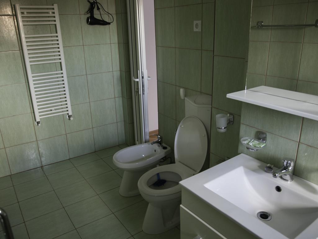 Vila Victoria Râmnicu Vâlcea Eksteriør bilde