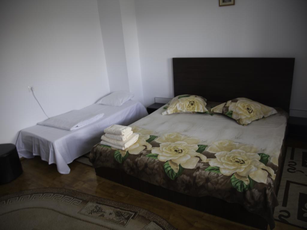Vila Victoria Râmnicu Vâlcea Eksteriør bilde