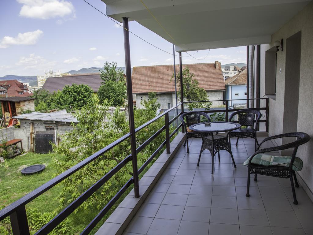 Vila Victoria Râmnicu Vâlcea Eksteriør bilde